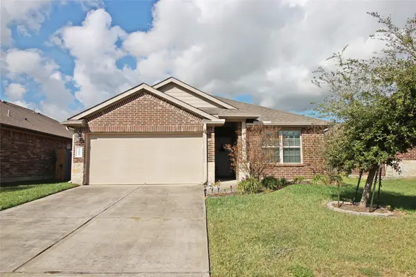 4019 Spurwing Lane, Baytown, TX 77521