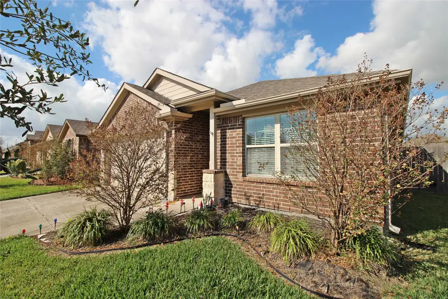 4019 Spurwing Lane, Baytown, TX 77521 - Image #3