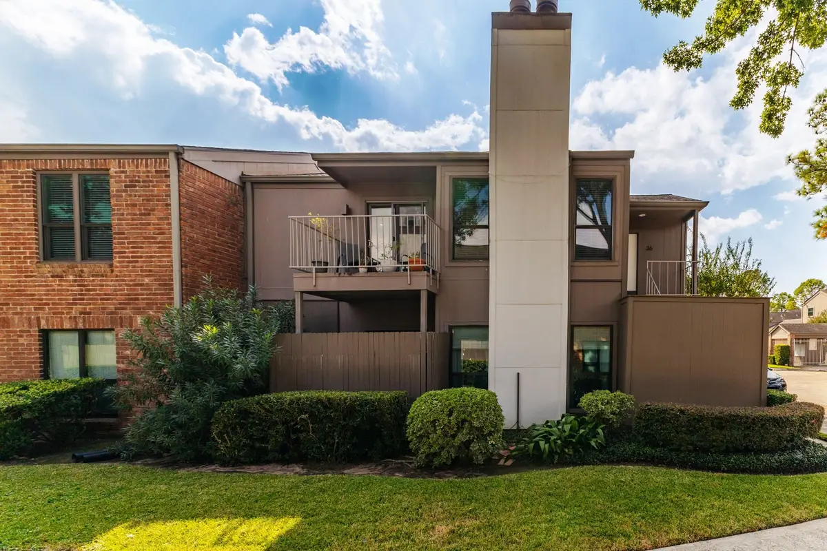 1201 Bering Drive #36, Houston, TX 77057 - Image #1