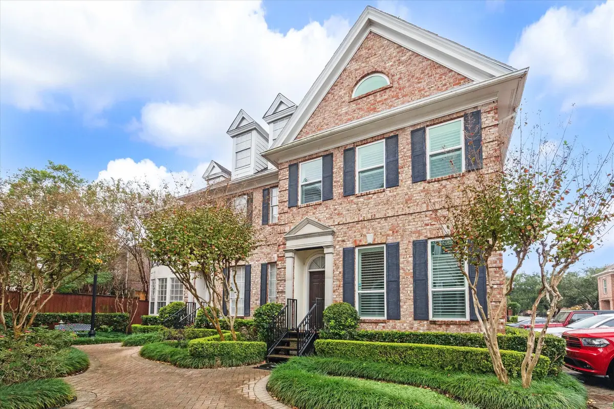 6837 Staffordshire Street, Houston, TX 77030 - Image #1