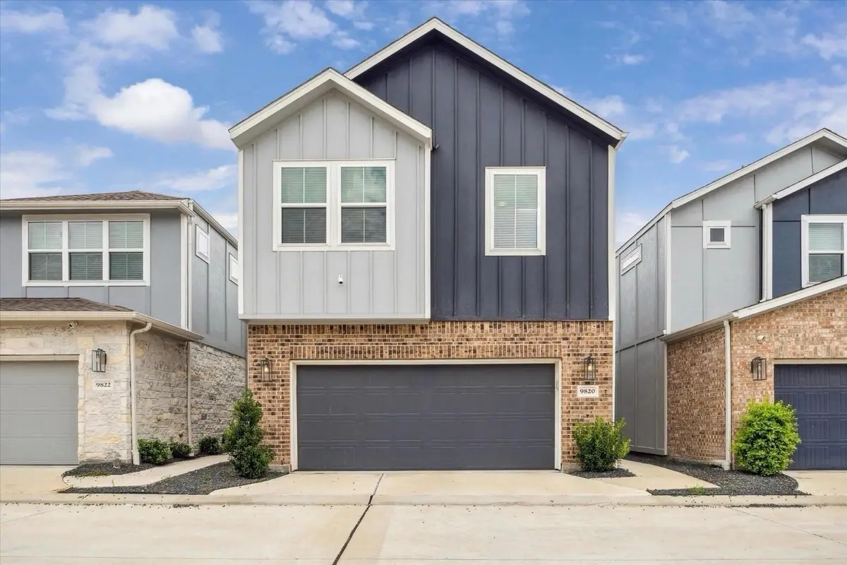 9820 Rugged Oaks Drive, Houston, TX 77080 - Image #1