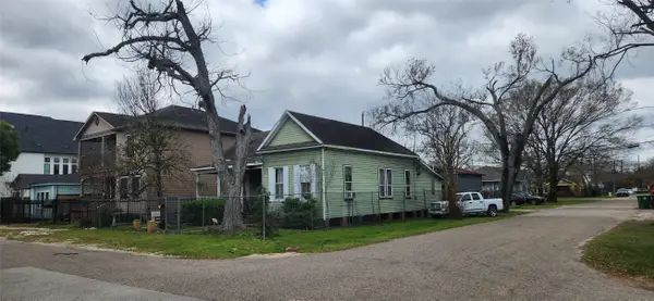 211 Tabor Street, Houston, TX 77009