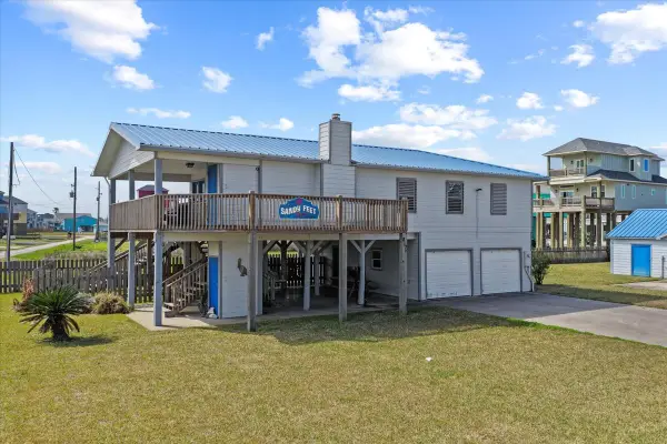 817 Westview, Crystal Beach, TX 77650