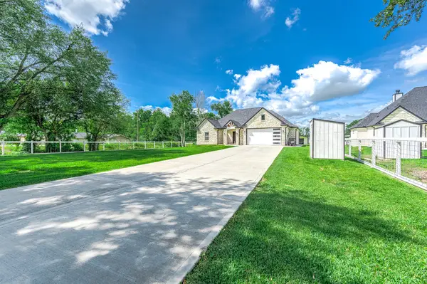 8032 Short Road, Needville, TX 77461