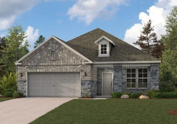 10915 Youngquist Drive, Mont Belvieu, TX 77535