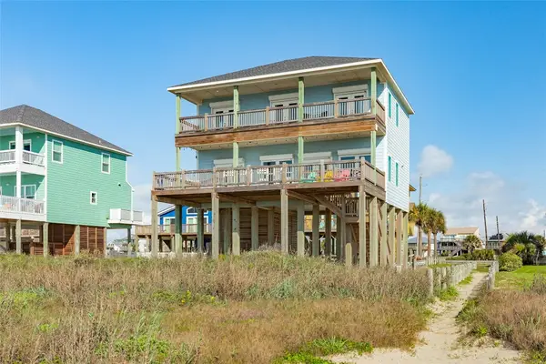 22224 Kennedy Drive, Galveston, TX 77554