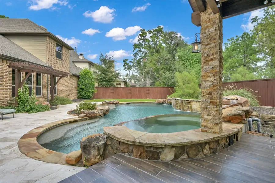 95 S Shimmering Aspen Circle, Spring, TX 77389 - #2