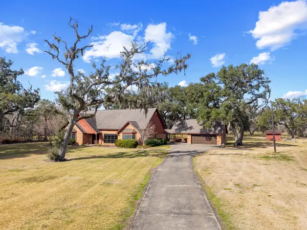 37093 521, Cedar Lane, TX 77415