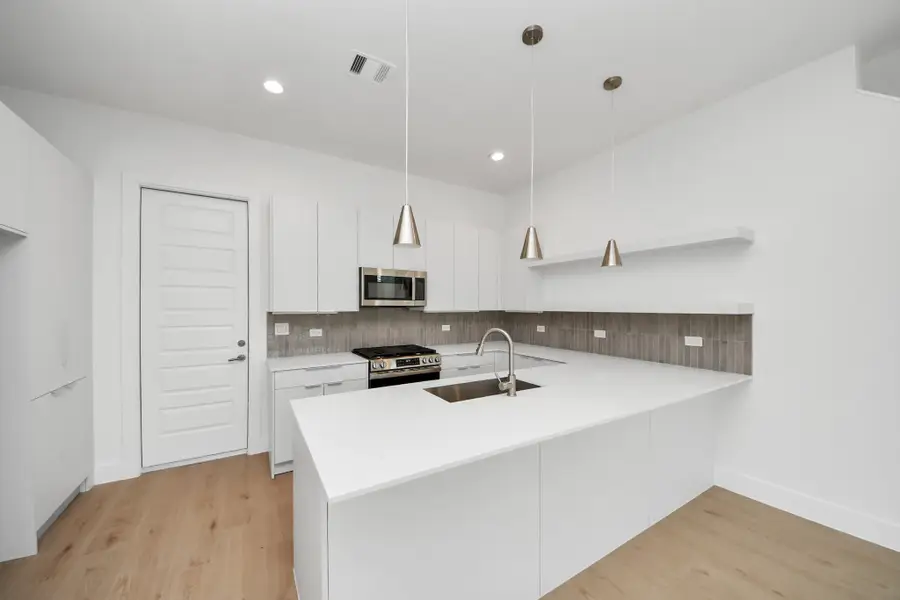2222 Via Isa Lane, Houston, TX 77051 - #2