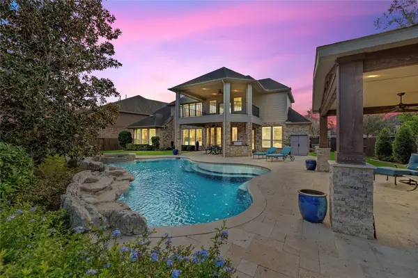 38 Adrianna Path Drive, Missouri City, TX 77459