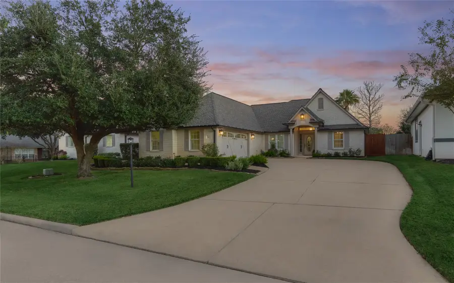 98 Monterrey Road W, Montgomery, TX 77356 - Image #2