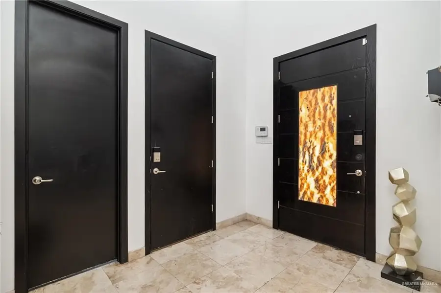 701 Sycamore Avenue, Mission, TX 78572 - Image #2