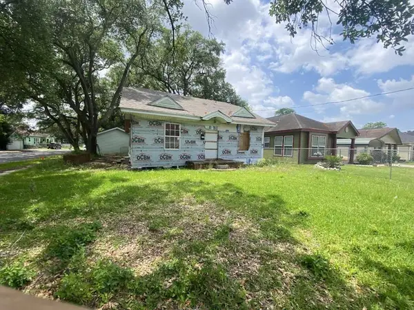 1705 Bolivar Street, Beaumont, TX 77701