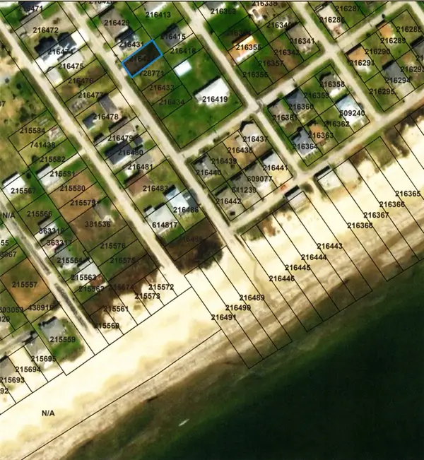 858 Townsend Drive, Crystal Beach, TX 77650