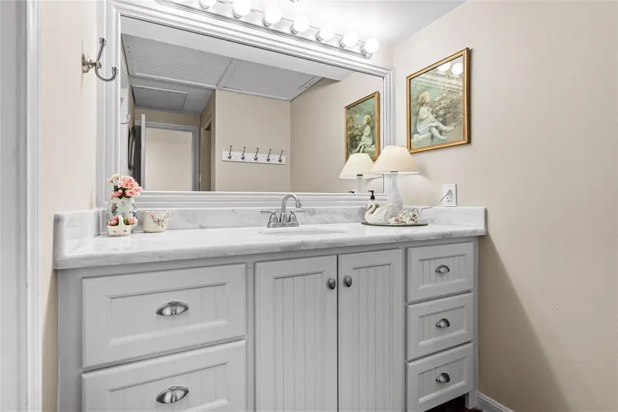 5150 Hidalgo Street #1702, Houston, TX 77056 - Image #3