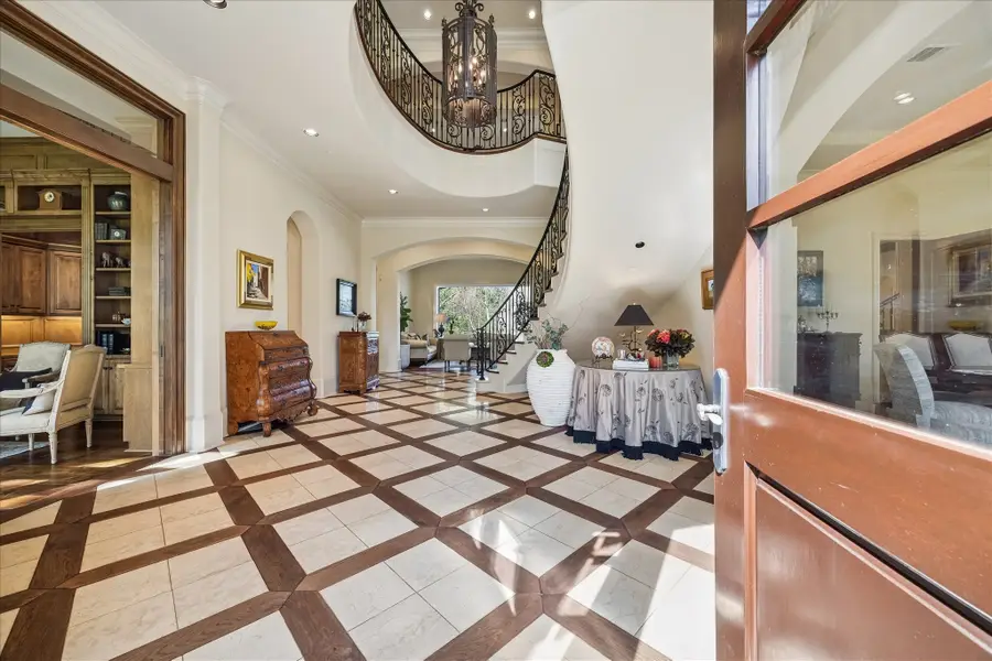 107 Willowend Drive, Hunters Creek Village, TX 77024 - #2