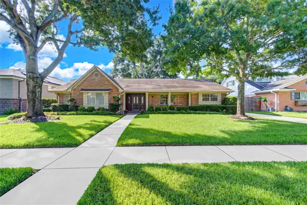5107 Queensloch, Houston, TX 77096