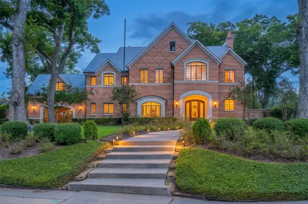 1802 Forest Gate Circle, Sugar Land, TX 77479