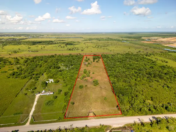 11030 Fm-523, Angleton, TX 77515