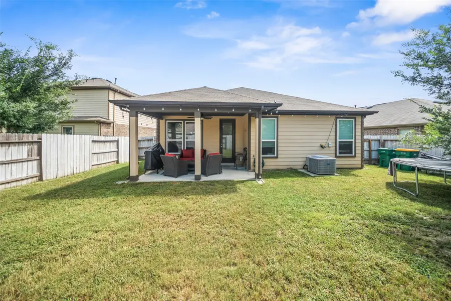 1118 Upton Court, Conroe, TX 77304 - Image #2