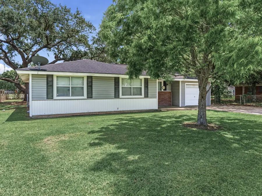 123 Ogden Street, Winnie, TX 77665 - #3