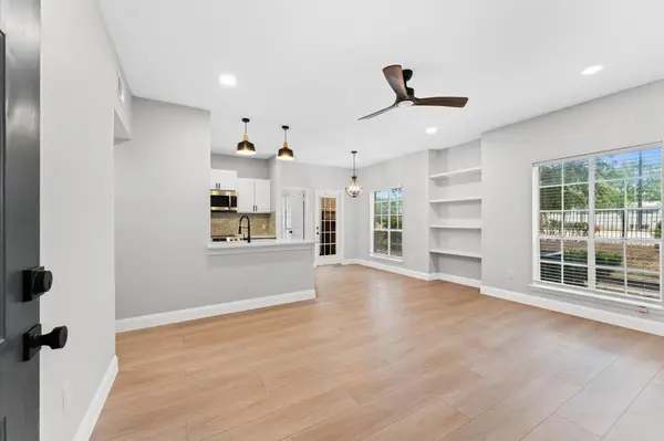 2626 Holly Hall Street #303, Houston, TX 77054