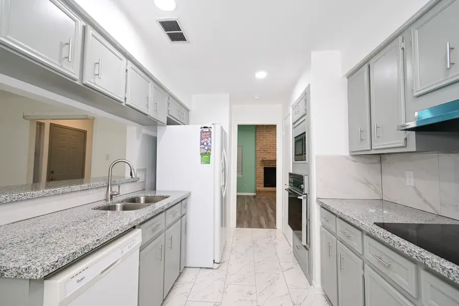 8615 Belle Park Drive, Houston, TX 77099 - #2