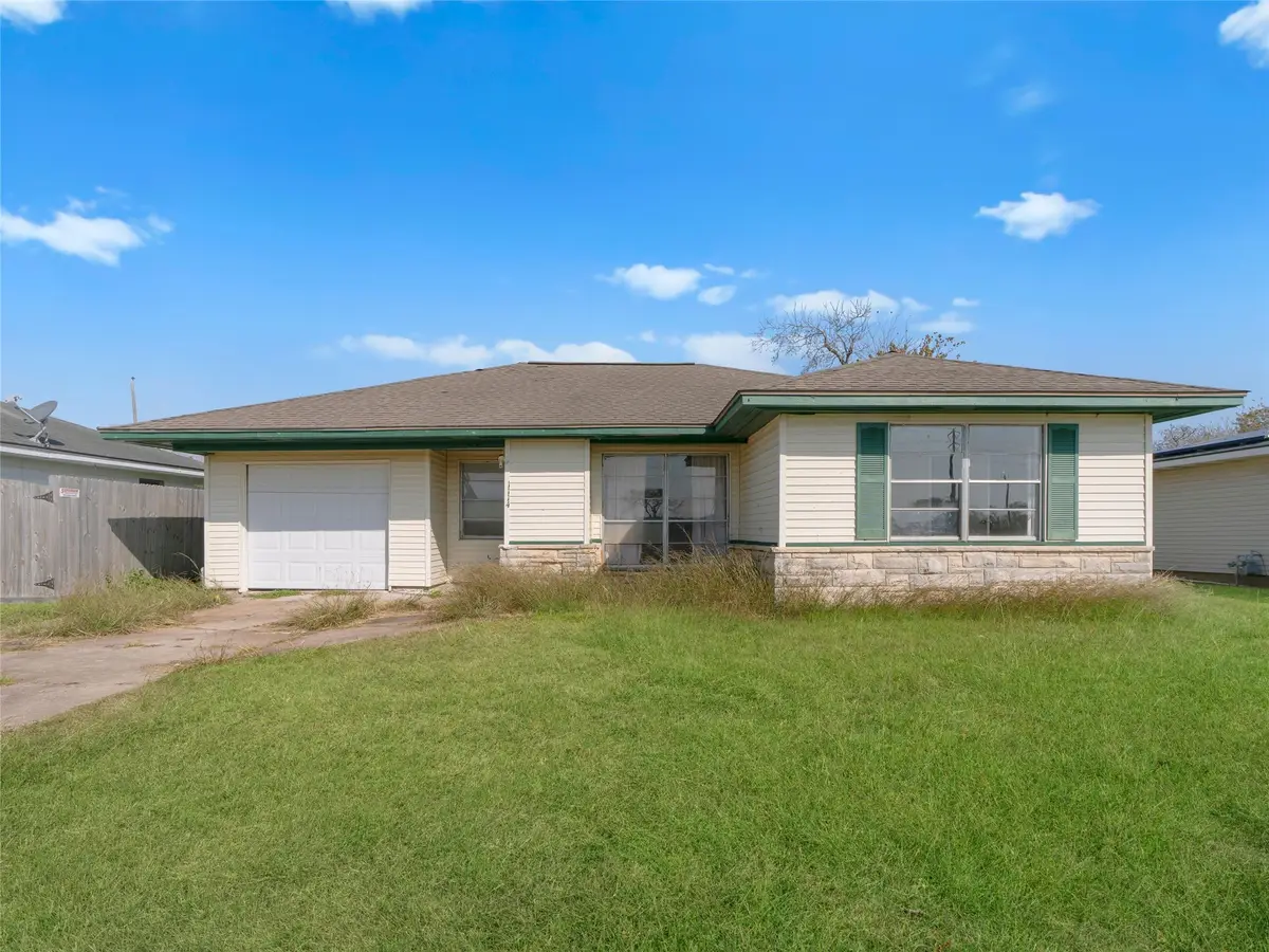 1114 W 11th Street, Freeport, TX 77541 - Image #1