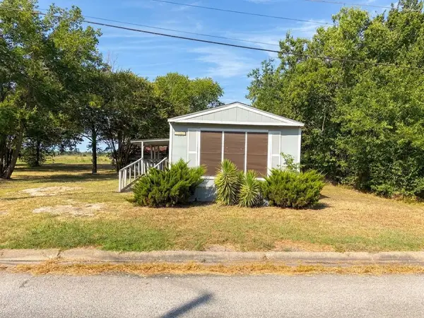 1304 S Beaton Street, Corsicana, TX 75110