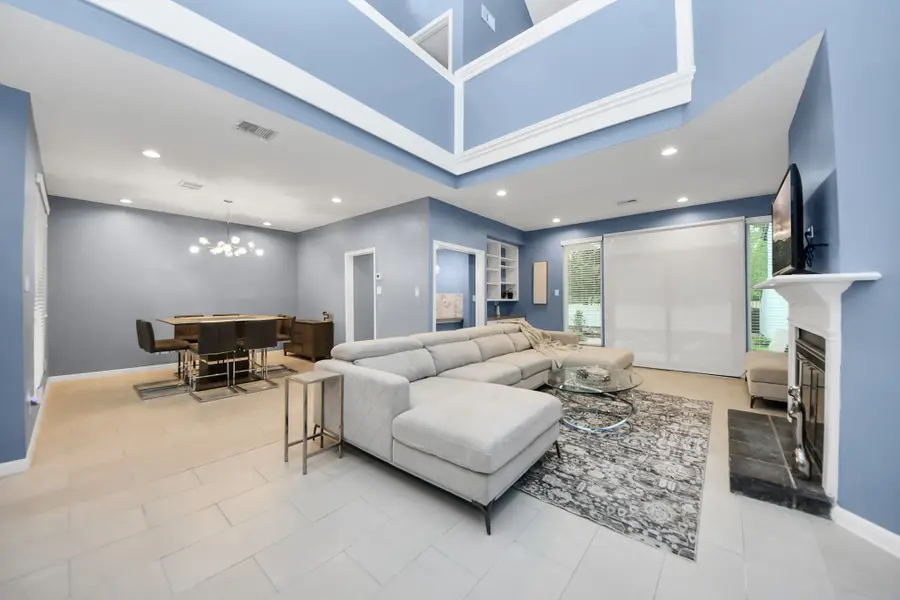 7655 S Braeswood Boulevard #10, Houston, TX 77071 - #2