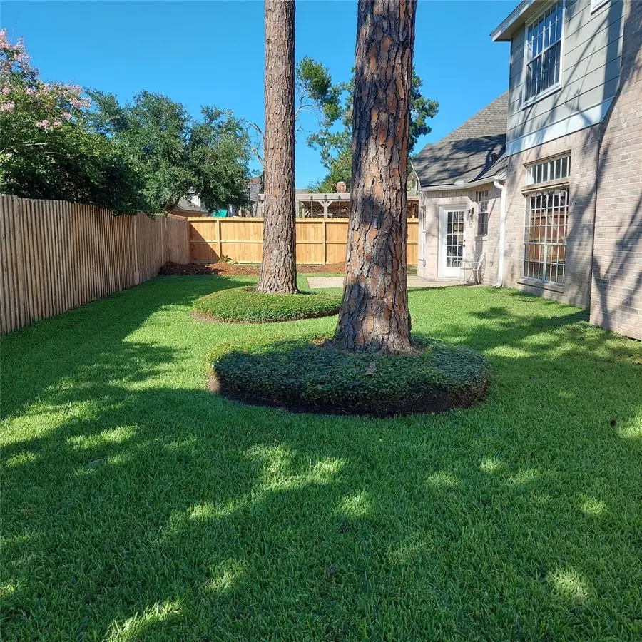 5523 Fragrant Cloud Drive, Houston, TX 77041 - Image #3