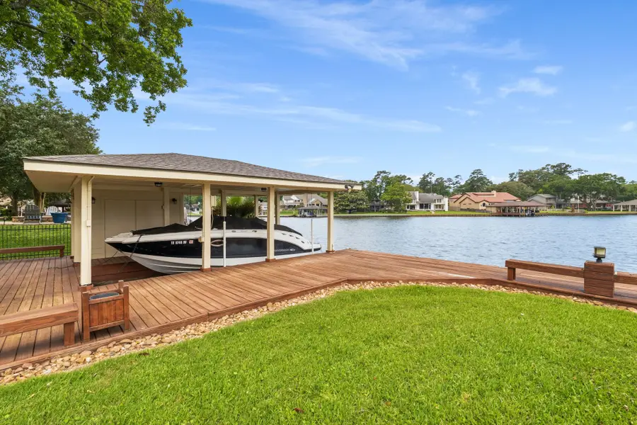 130 Lakeside Drive, Montgomery, TX 77356 - #2