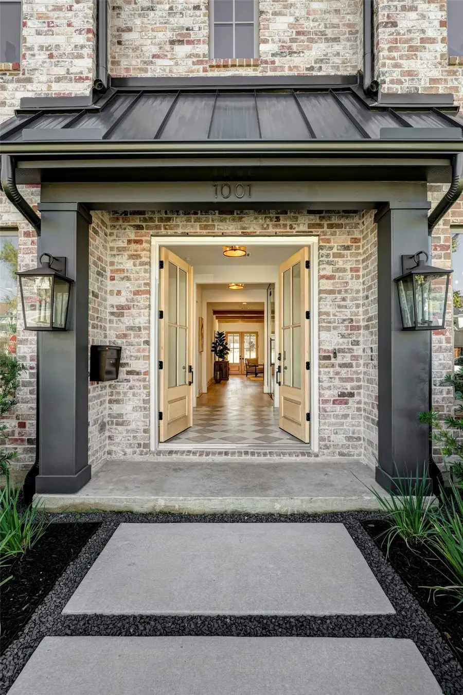 1001 Fisher Street, Houston, TX 77018 - Image #2