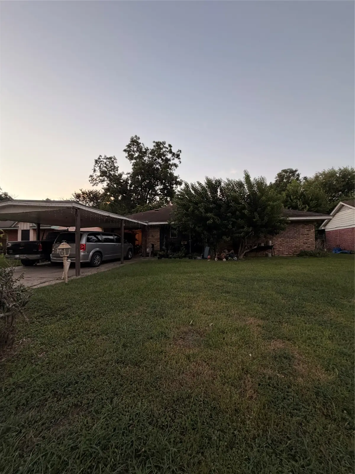 5715 Waterford Drive, Houston, TX 77033 - #1
