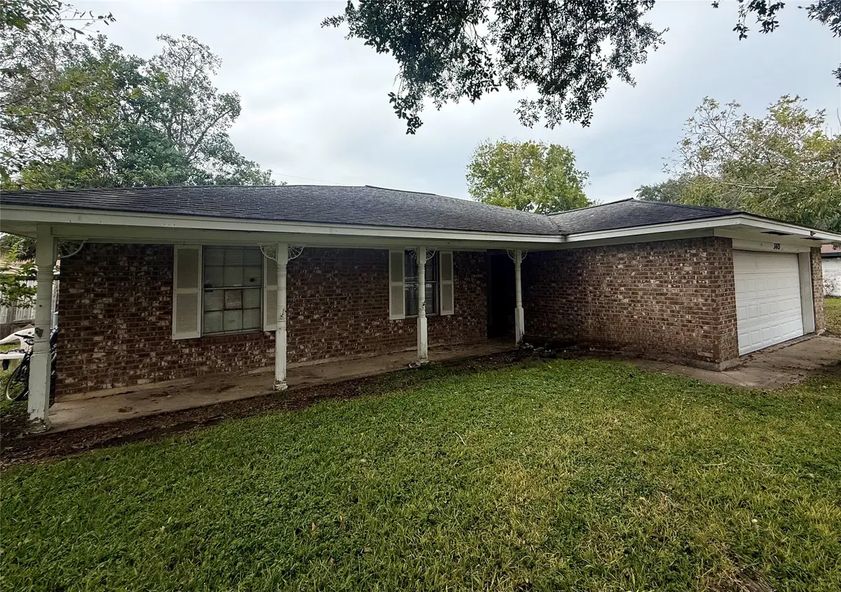 3413 Glen Haven Drive, Bay City, TX 77414 - Image #1
