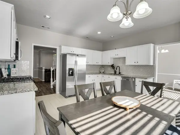 1271 El Camino Village Drive, Webster, TX 77058