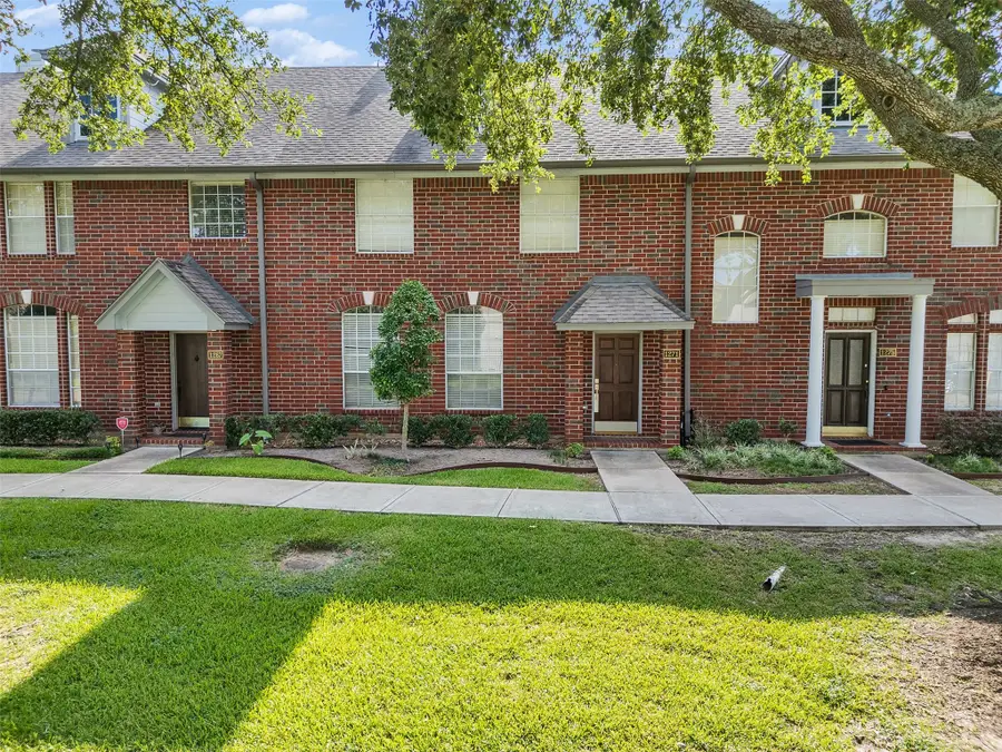 1271 El Camino Village Drive, Webster, TX 77058 - Image #2