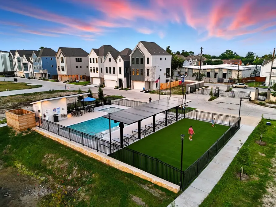 1704 Sedola Lane, Houston, TX 77055 - Image #2