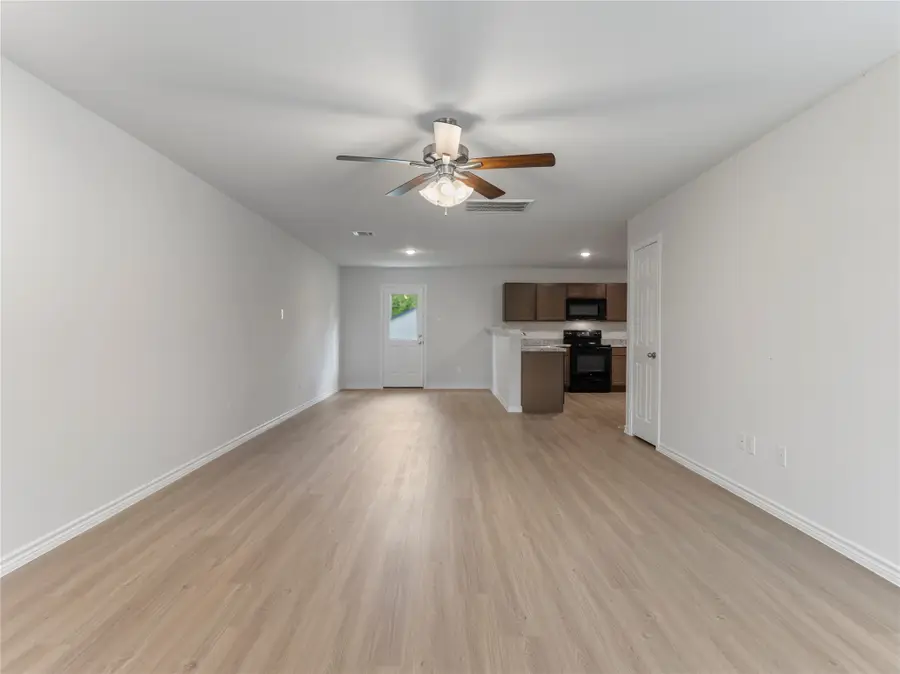 306 N Orange Street, Sweeny, TX 77480 - #2