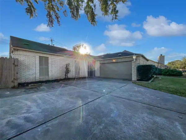 11603 Inwood Drive, Houston, TX 77077