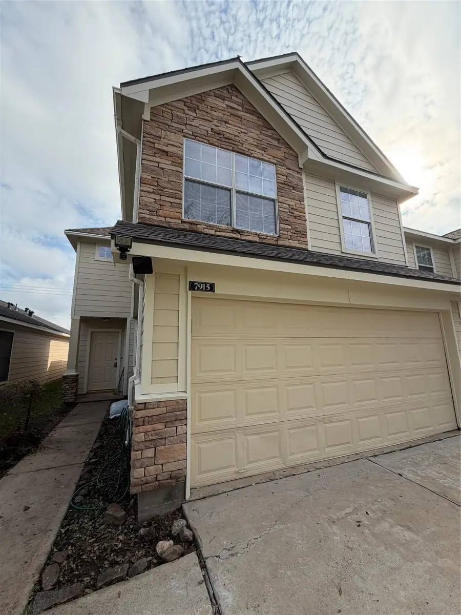 7915 Dairy View Lane, Houston, TX 77072 - Image #3