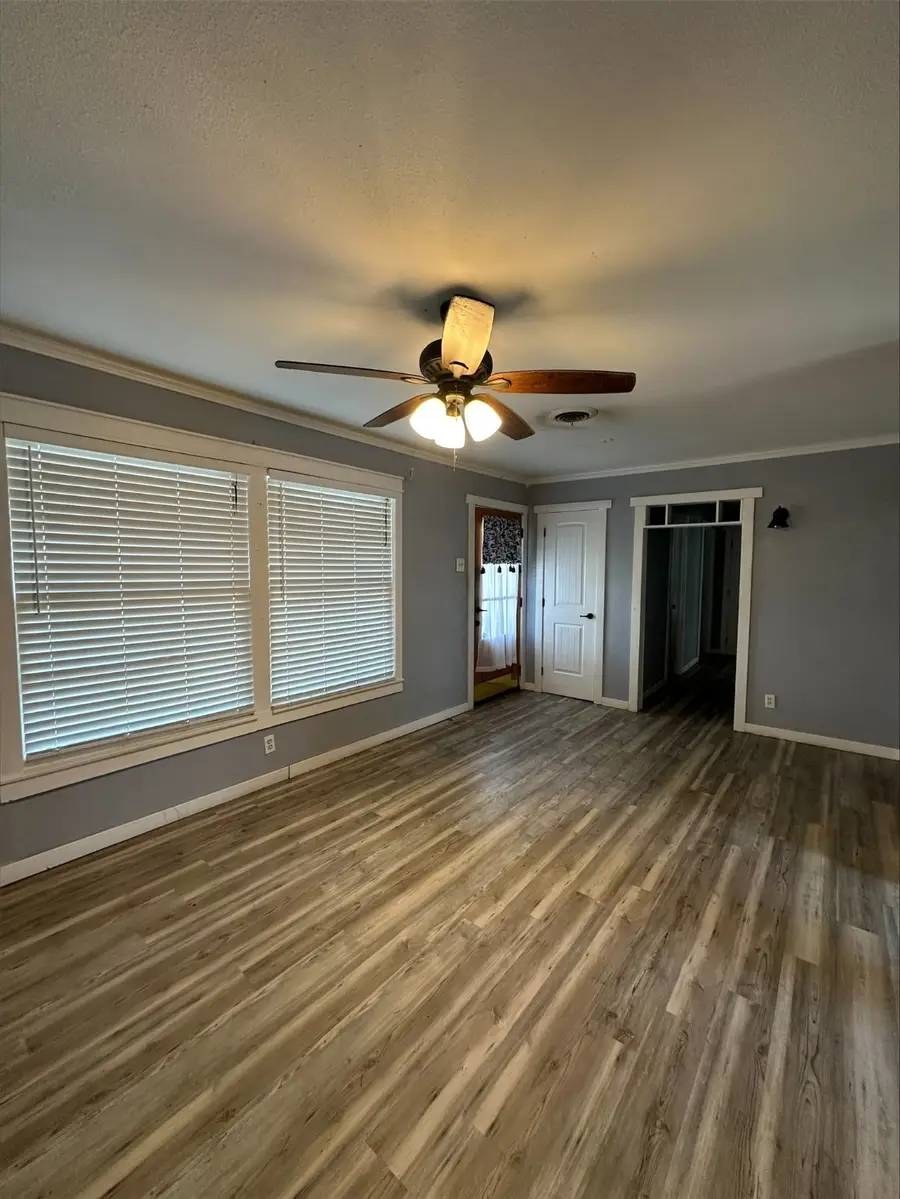 2309 Bradford Street, Orange, TX 77630 - Image #2