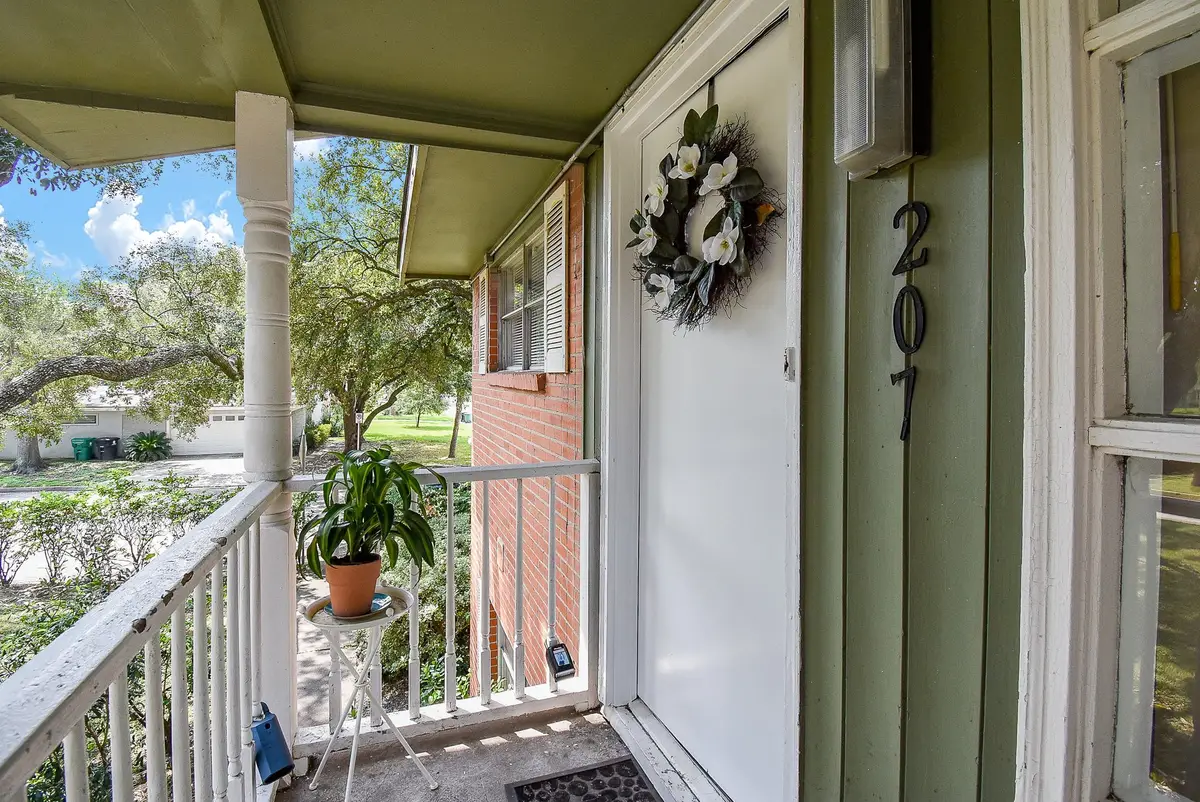 5542 Holly Street #207, Houston, TX 77081 - Image #1