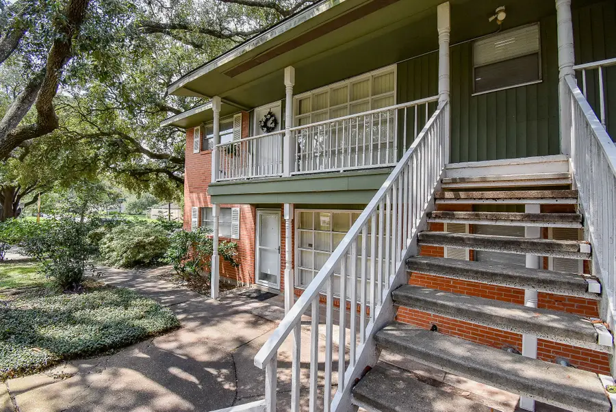 5542 Holly Street #207, Houston, TX 77081 - Image #2