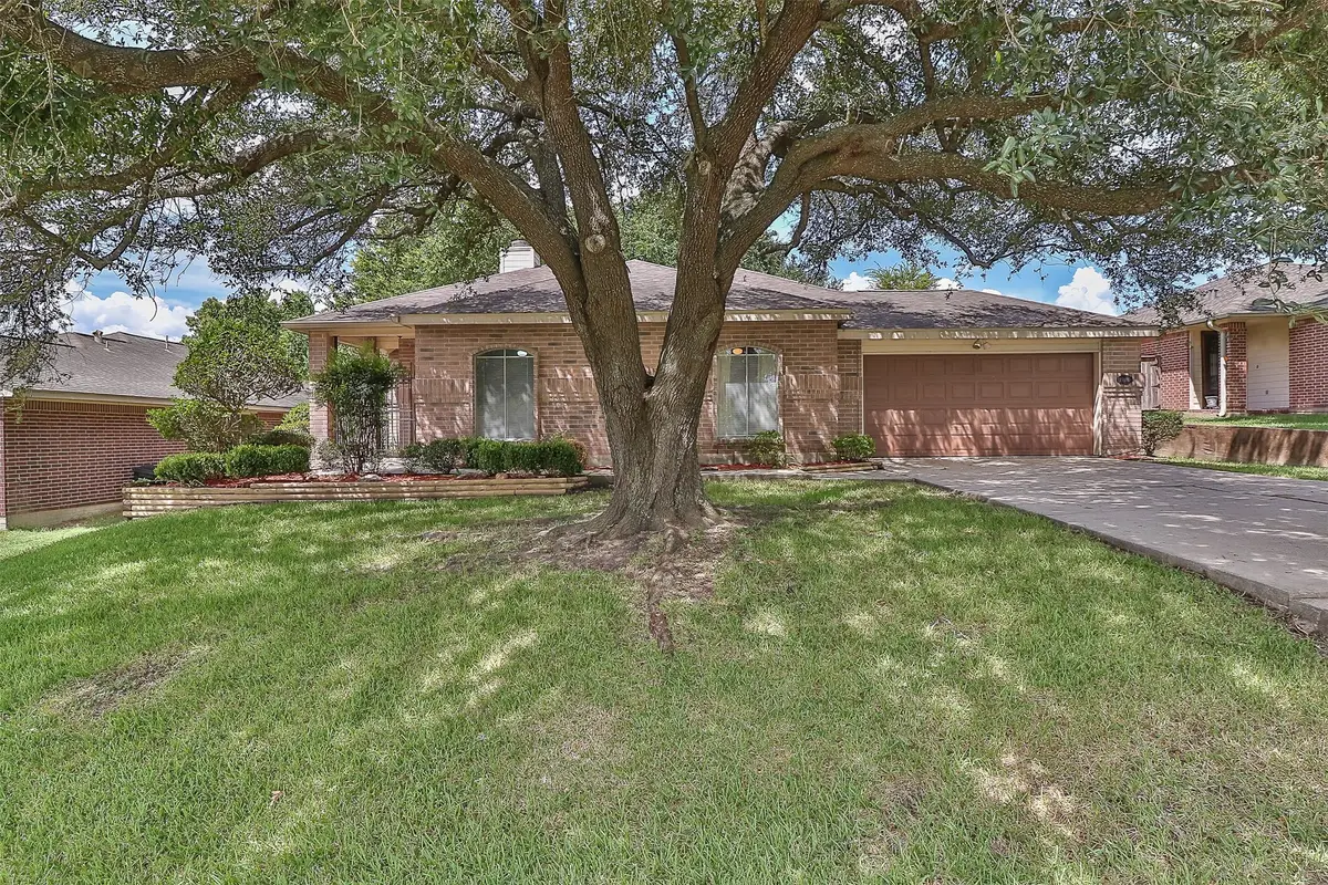 10910 Scenic Drive, Montgomery, TX 77356 - #1
