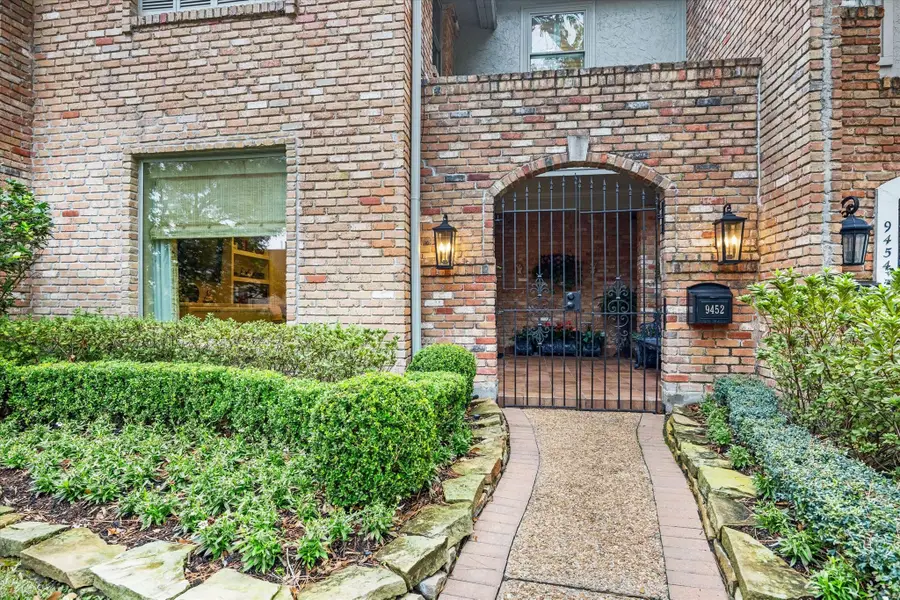 9452 Briar Forest Drive, Houston, TX 77063 - Image #2