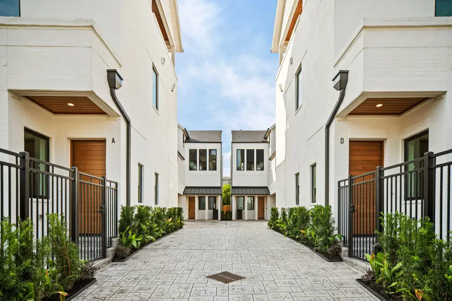 5409 Chevy Chase #A, Houston, TX 77056 - #2