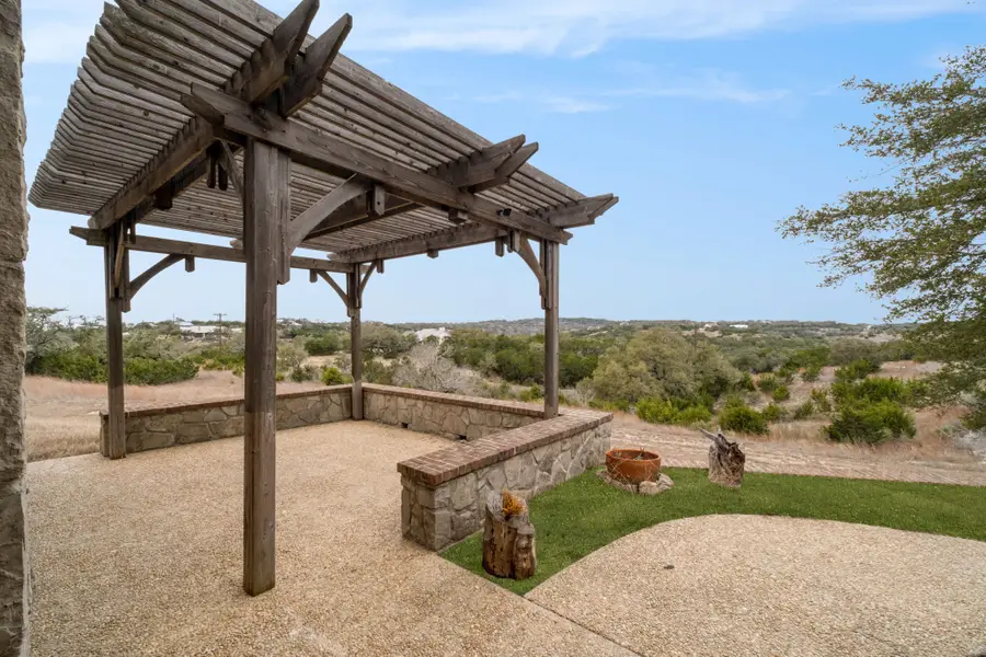 1069 Fawn River Drive, Spring Branch, TX 78070 - Image #2