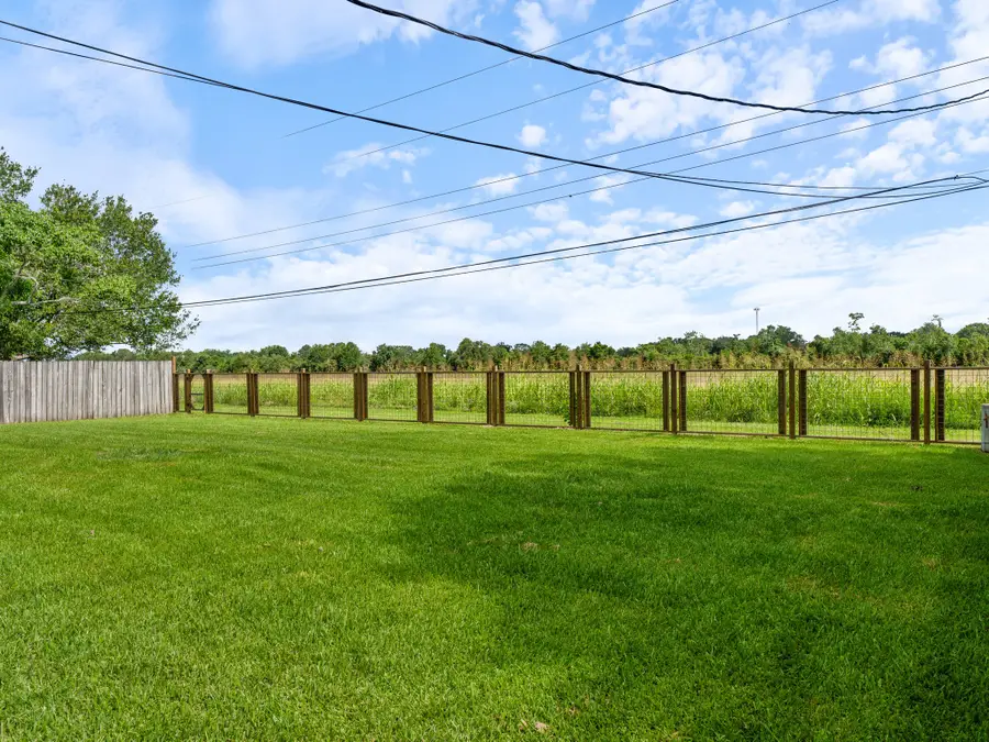 3925 Heatherglen Street, Bay City, TX 77414 - #3