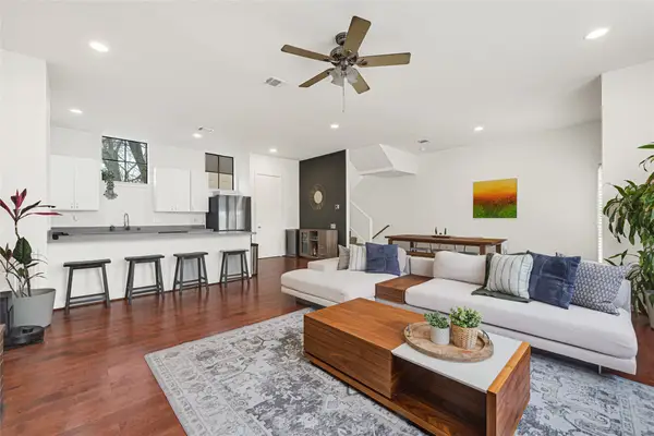 939 Colorado Street #8, Houston, TX 77007